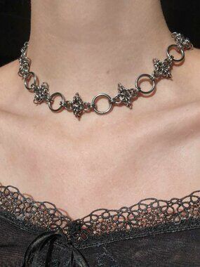 Gothic silver chainmail choker necklace with stars